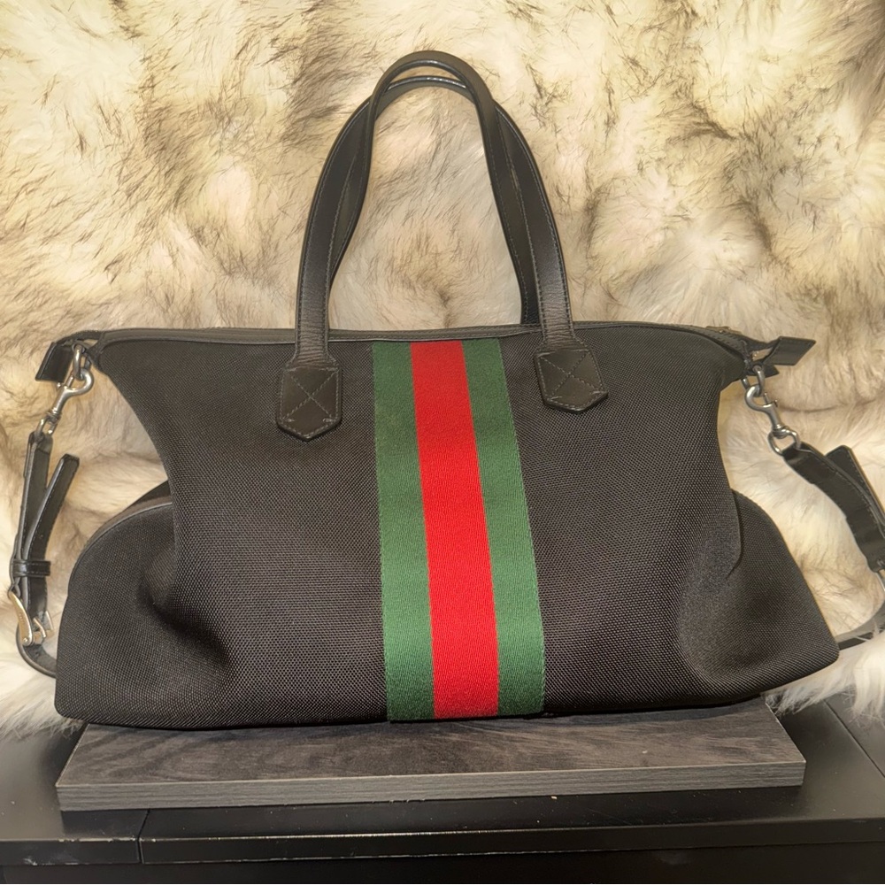 GUCCI  
🔥 Pre-Loved Black Techno Canvas Web Duffle - Picture 5 of 14